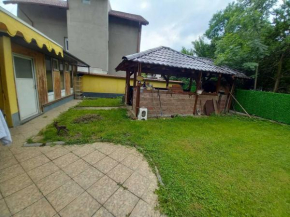 Ramiapartman, Visoko